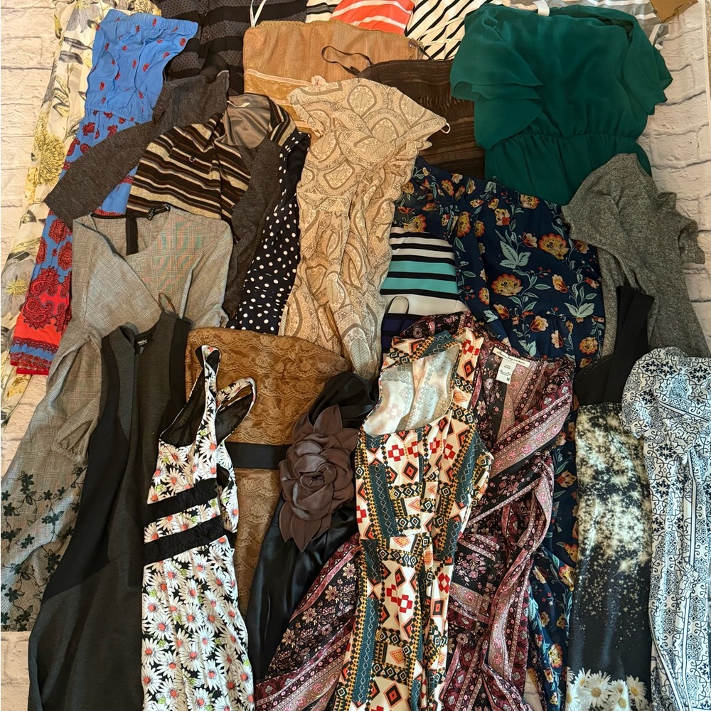 Lot of 115+ Women’s Clothing + Accessories